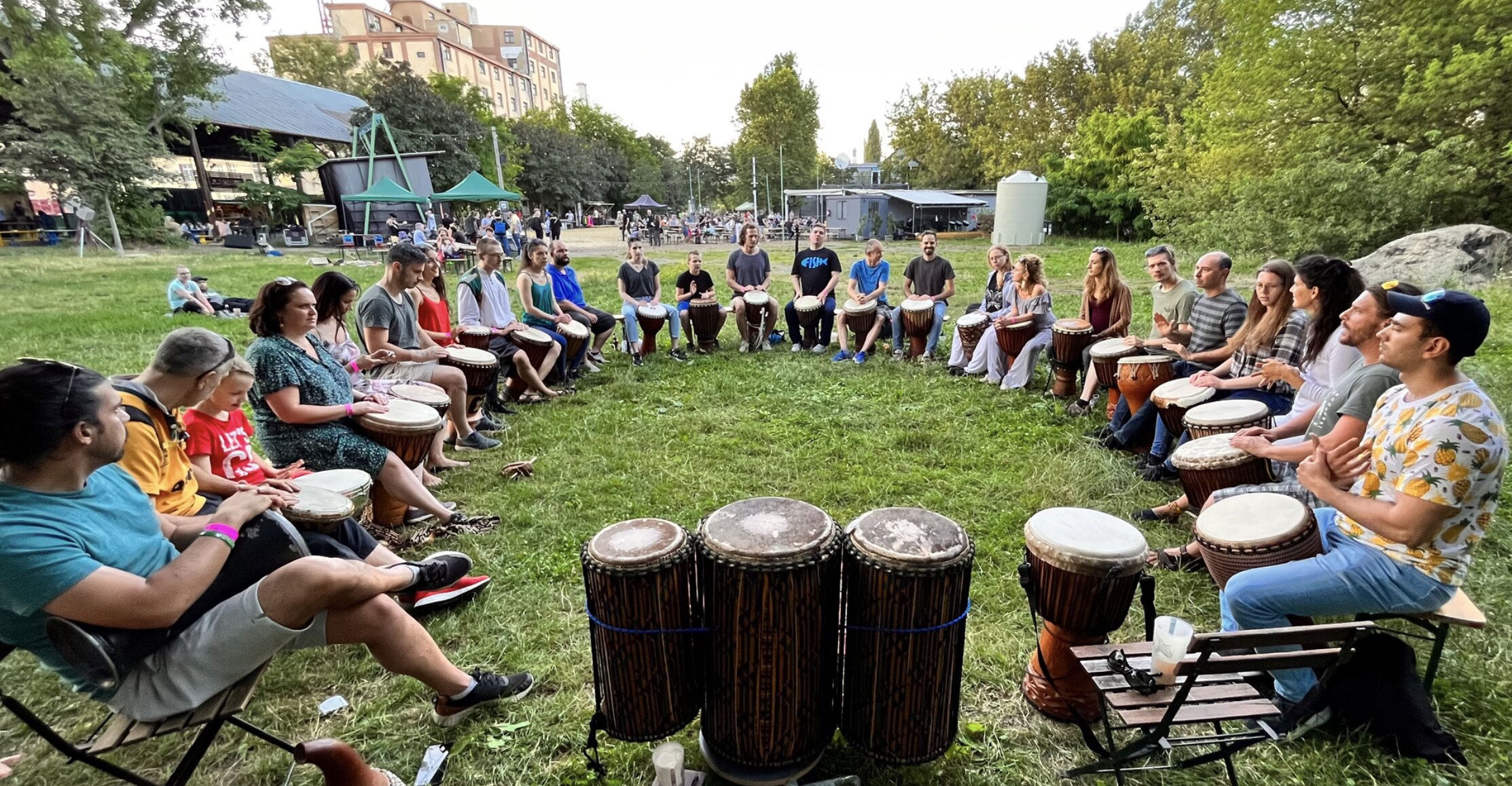Beszélő Dobok – Közösségi zenélés a Magbeat Studioval